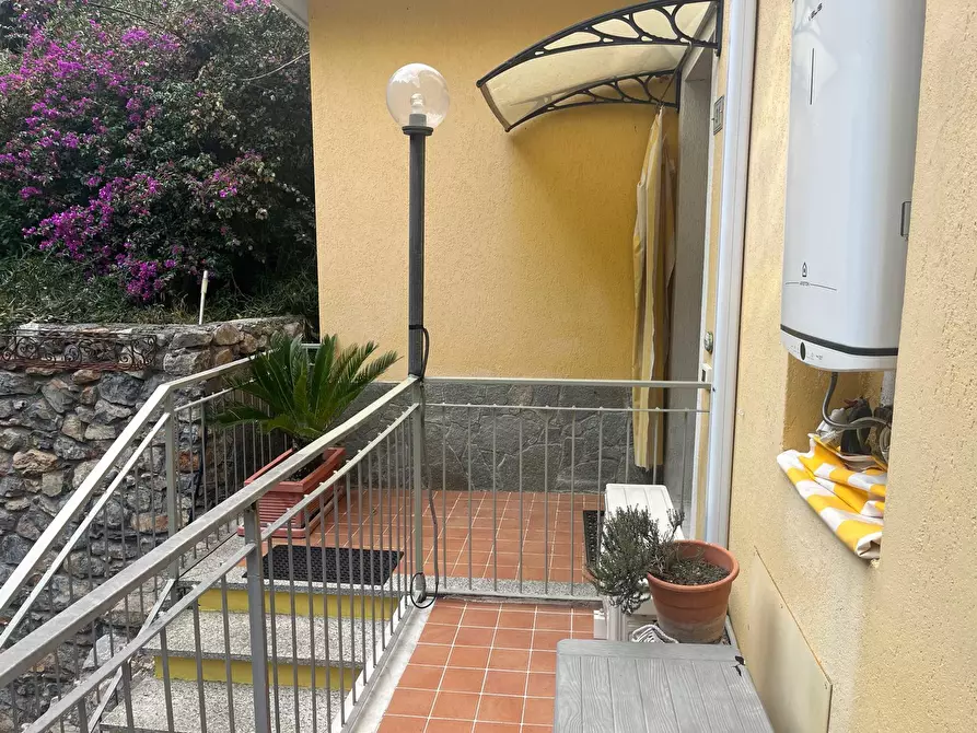 Immagine 11 di Bilocale in vendita  a Alassio