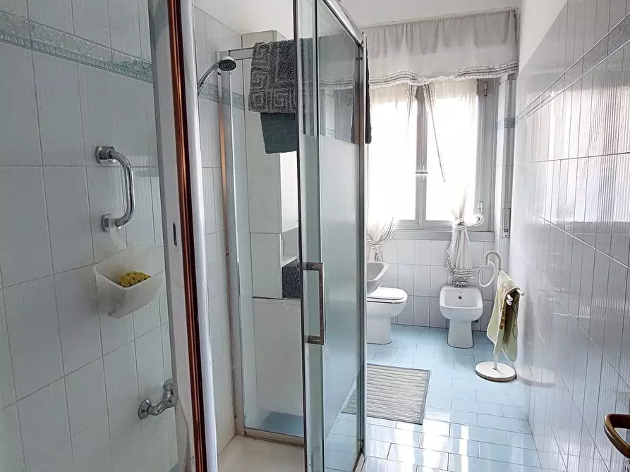 Immagine 11 di Quadrilocale in vendita  in Via Sturla 54 a Genova