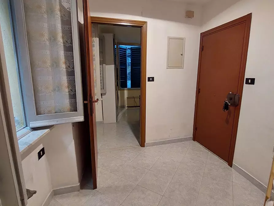 Immagine 9 di Bilocale in vendita  in Vico del Papa 2 a Genova