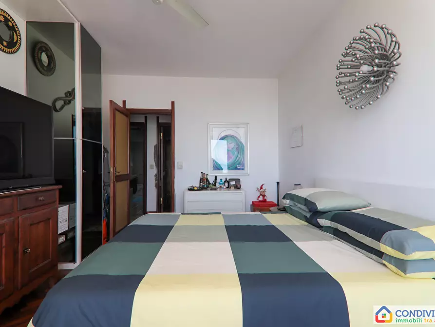 Immagine 35 di Appartamento in vendita  in Via Mulinetti 48 a Recco