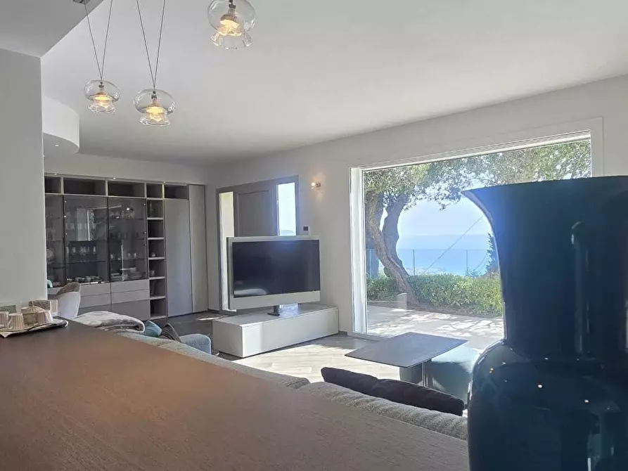 Immagine 6 di Villa in vendita  in Via San Leonardo 51 a Diano Marina
