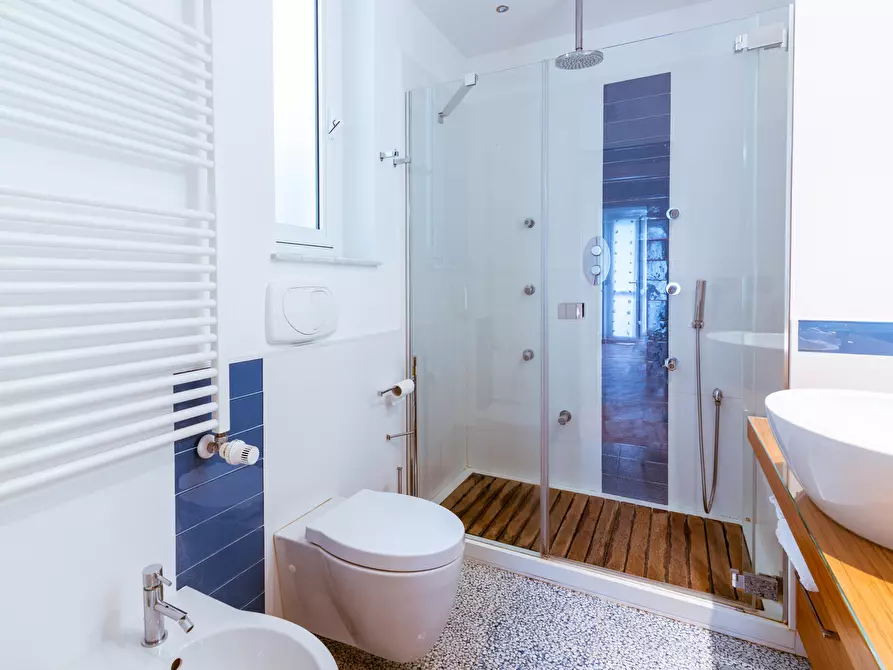 Immagine 23 di Quadrilocale in vendita  in Via Roma 45 a Alassio