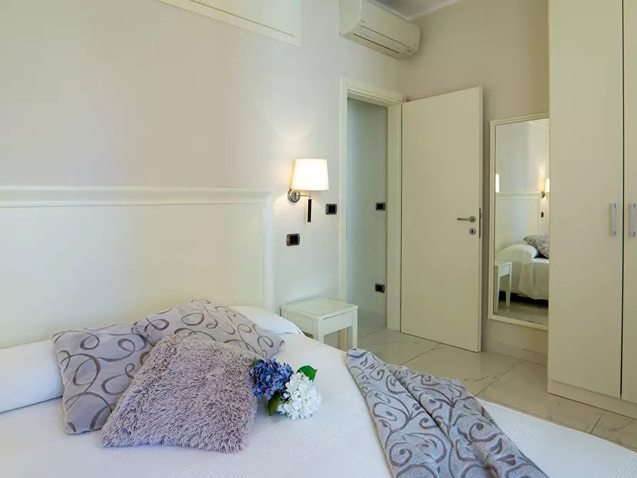 Immagine 13 di Bilocale in affitto  in Via Roma 48 a Alassio