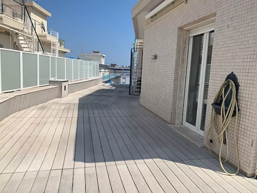 Immagine 13 di Attico in affitto  in Corso Europa 50 a Alassio