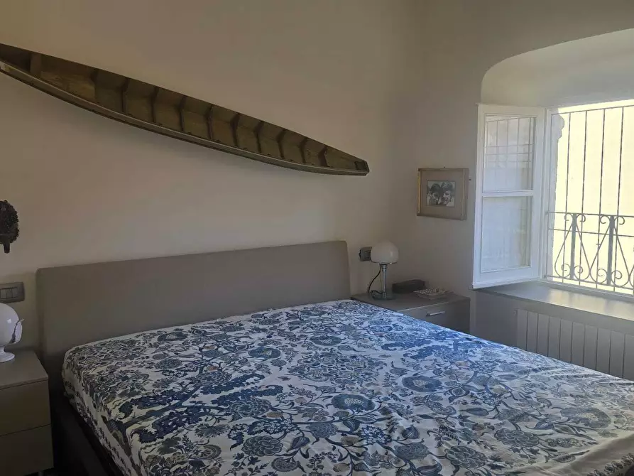 Immagine 10 di Trilocale in vendita  in Via Tommaso Pertica 52 a Finale Ligure