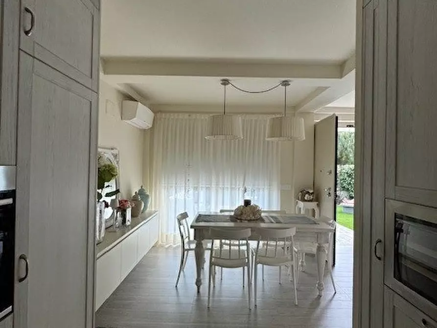 Immagine 15 di Villa in vendita  in Via Adelasia 139 a Alassio