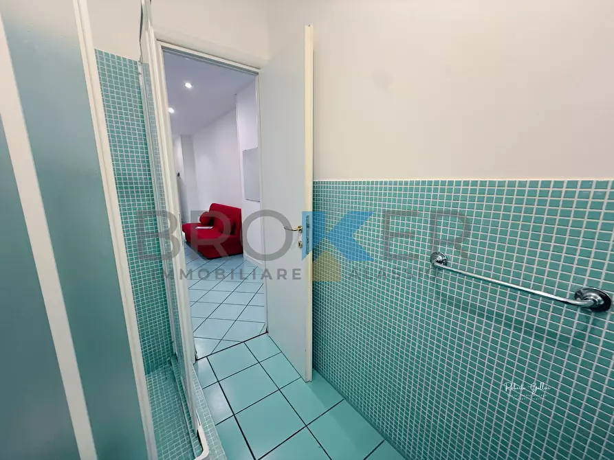 Immagine 9 di Bilocale in vendita  in Corso Europa a Alassio