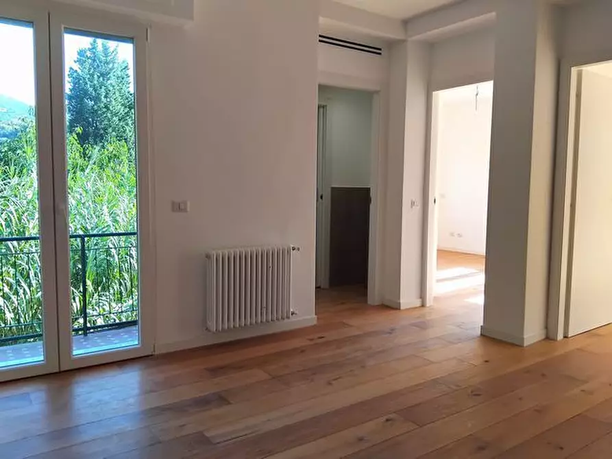 Immagine 1 di Trilocale in vendita  in Via Solferino 110 a Alassio