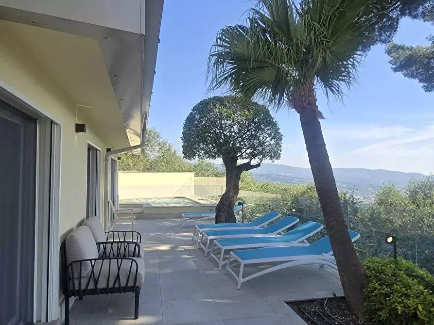 Immagine 30 di Villa in vendita  in Via San Leonardo 51 a Diano Marina