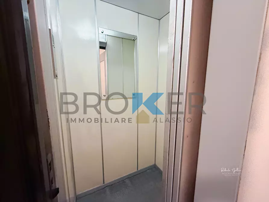 Immagine 9 di Bilocale in affitto  in Via Roma 40 a Alassio