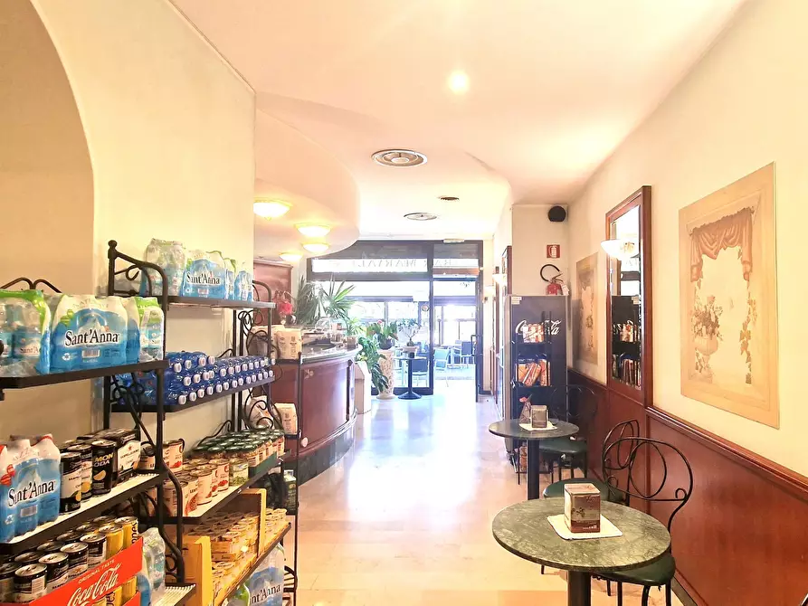 Immagine 4 di Bar / Ristorante in vendita  in Corso Europa 51 a Alassio