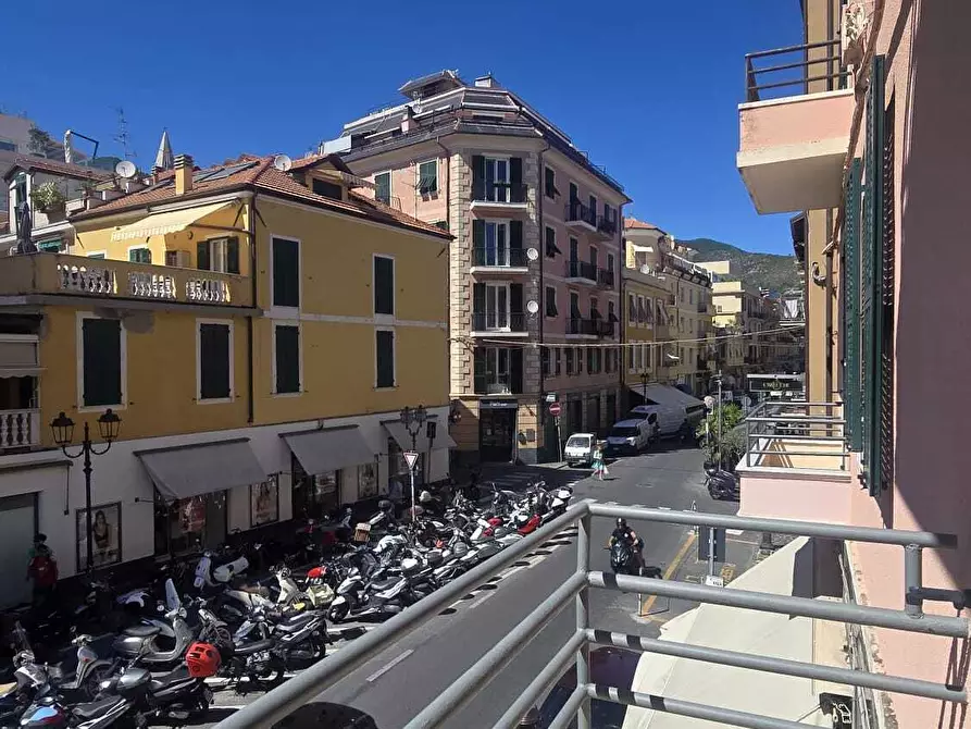 Immagine 35 di Trilocale in vendita  in Corso Dante Alighieri 198 a Alassio