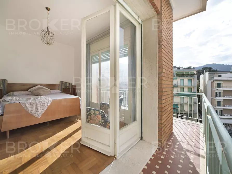 Immagine 12 di Pentalocale in vendita  in Via Don Aurelio Piccagli 12 a Alassio