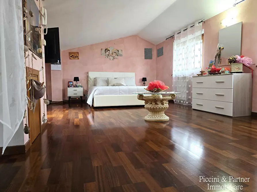 Immagine 54 di Villa in vendita  in C.a. Monsigliolo a Cortona