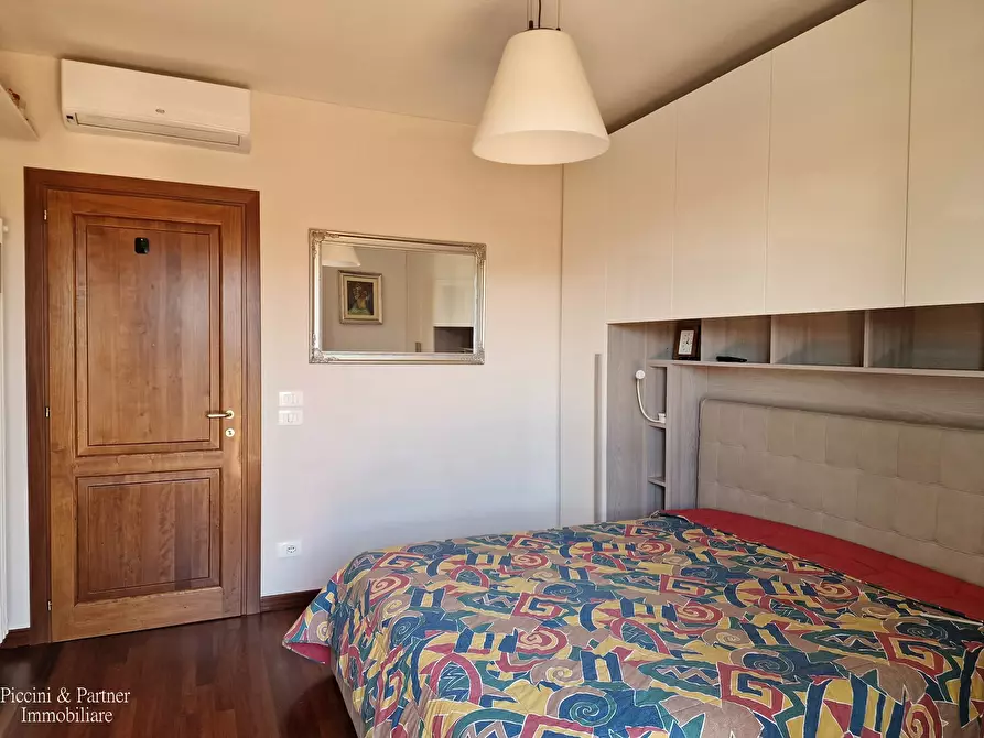 Immagine 30 di Casa bifamiliare in vendita  in Via Trasimeno a Castiglione Del Lago