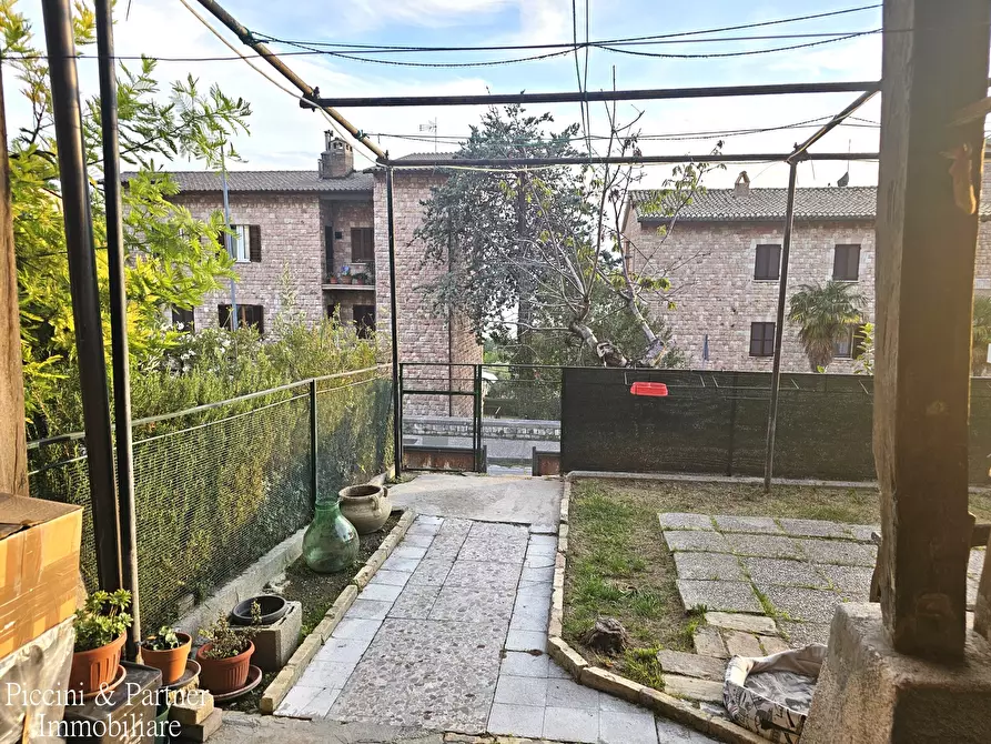 Immagine 15 di Villetta a schiera in vendita  in Via della Madonna dell'Olivo a Assisi