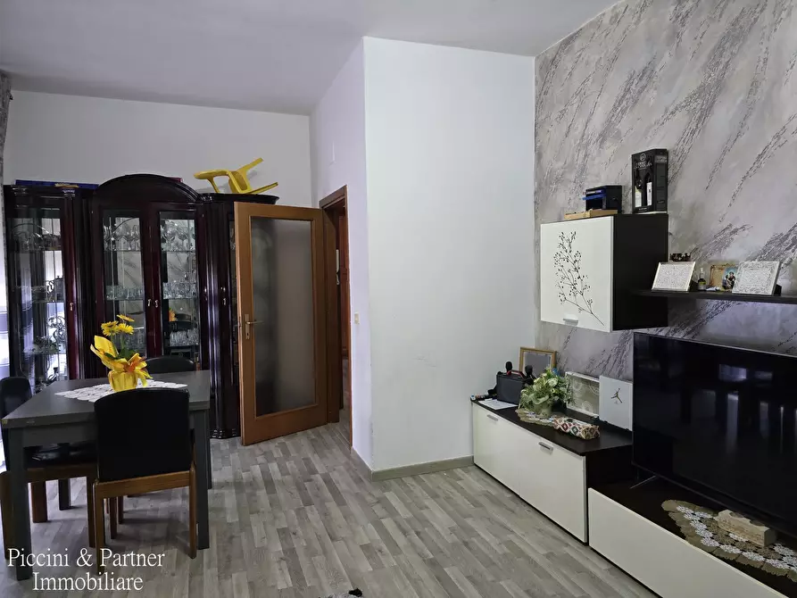 Immagine 9 di Quadrilocale in vendita  in Via Trento a Castiglione Del Lago