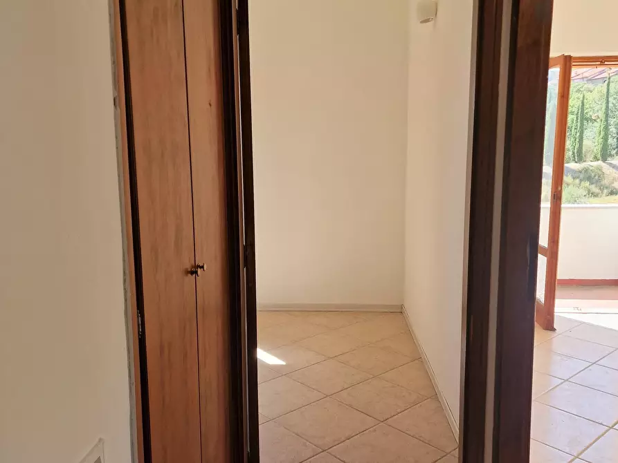 Immagine 34 di Pentalocale in vendita  in Via della Martinella 9A a Passignano Sul Trasimeno