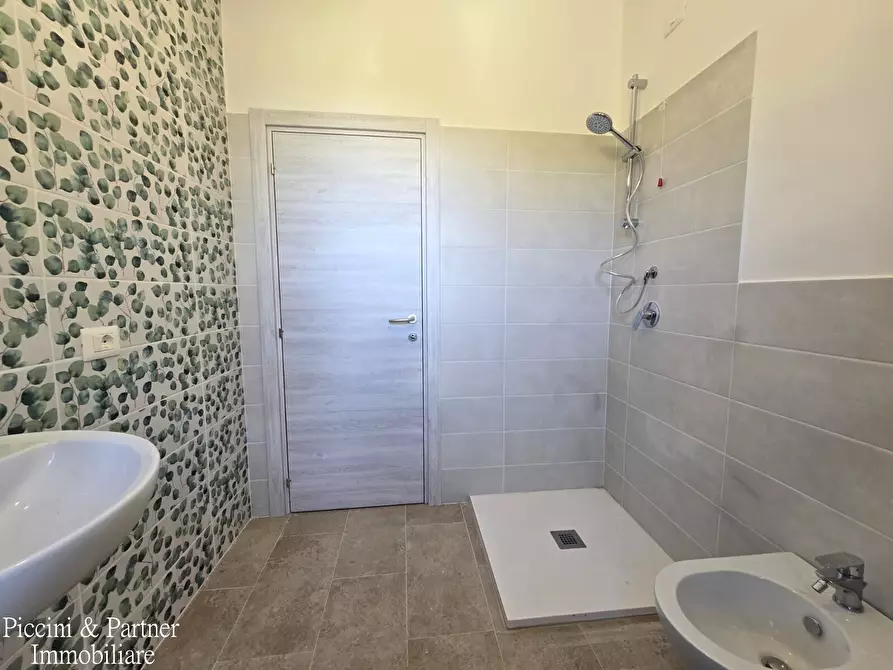 Immagine 37 di Rustico / casale in vendita  a Assisi