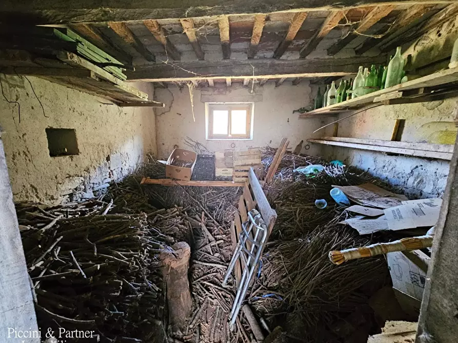 Immagine 36 di Porzione di casa in vendita  in Via dell'Assino Camporeggiano 19 a Gubbio