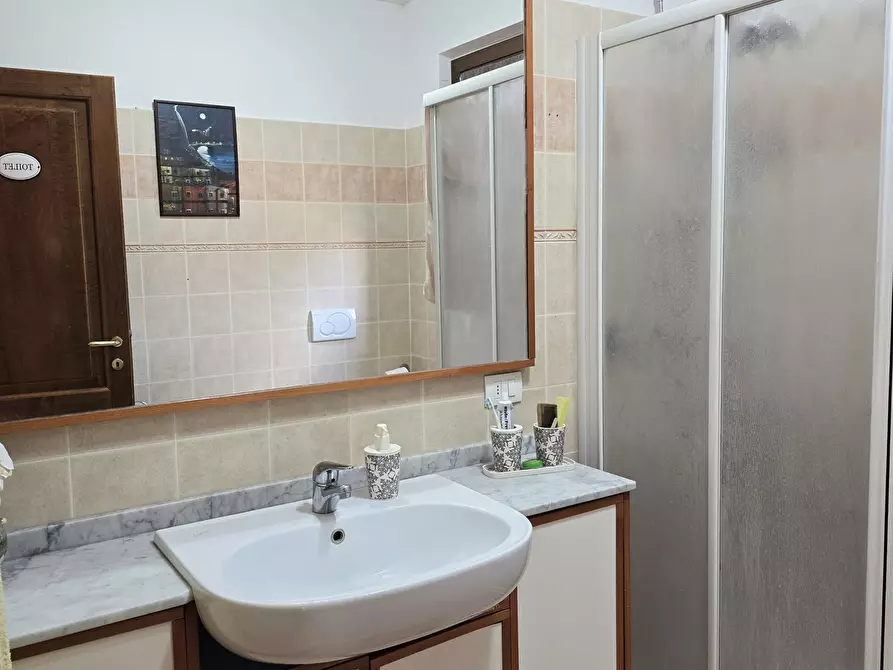 Immagine 41 di Casa bifamiliare in vendita  in Via Panicarola 17 a Castiglione Del Lago