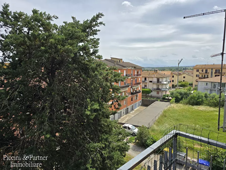 Immagine 21 di Quadrilocale in vendita  in Via Trento a Castiglione Del Lago