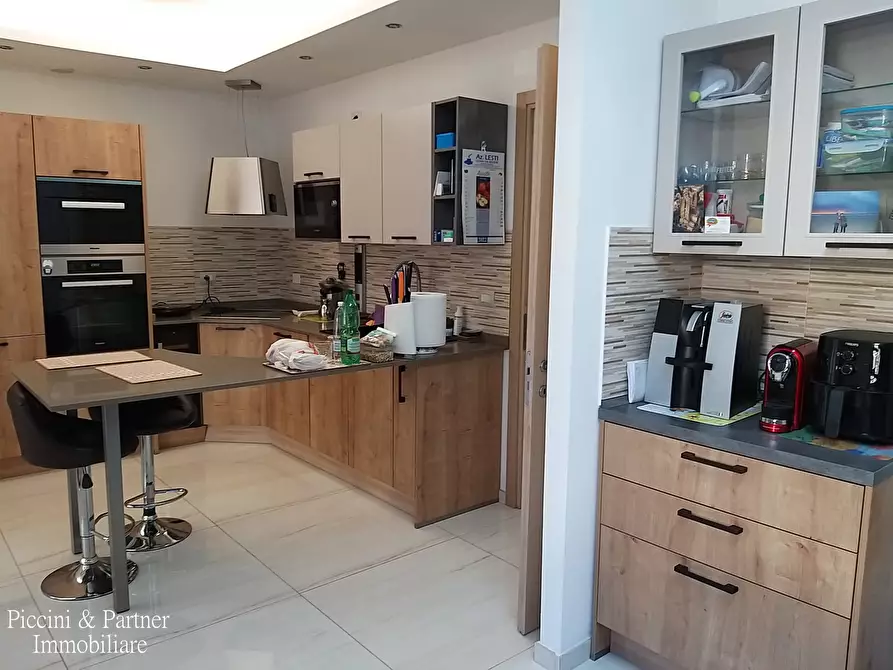 Immagine 9 di Villetta a schiera in vendita  in Via degli Artigiani a Castiglione Del Lago