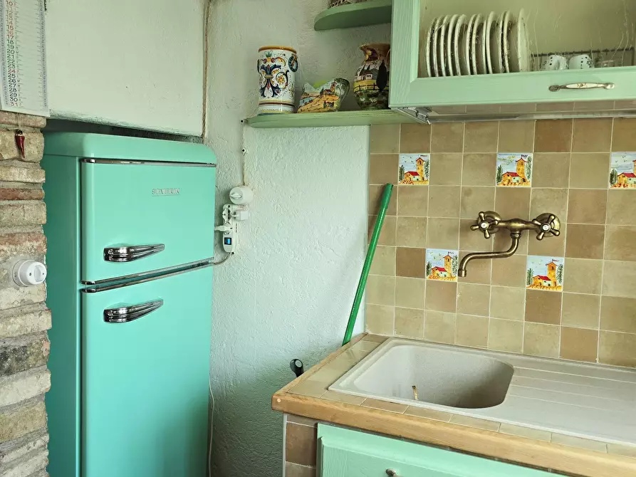 Immagine 21 di Villa in vendita  in Via IV Novembre 15 a Passignano Sul Trasimeno