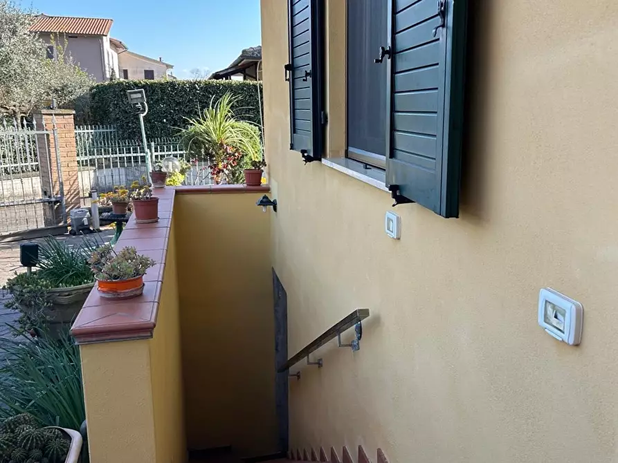Immagine 39 di Casa trifamiliare in vendita  in Via Bagnolo a Castiglione Del Lago