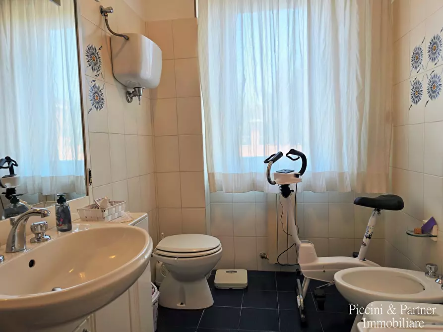 Immagine 32 di Pentalocale in vendita  in Via Italia a Torrita Di Siena