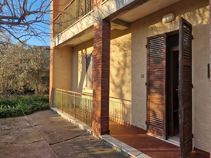 Immagine 8 di Casa bifamiliare in vendita  in Via San Biagio a Castiglione Del Lago