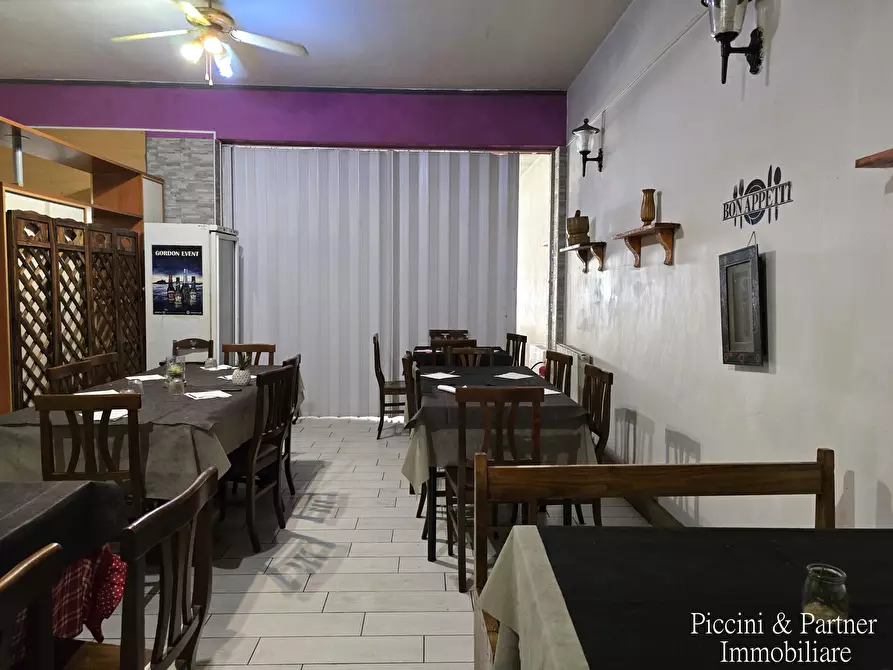 Immagine 13 di Bar / Ristorante in vendita  in Via Mastrodicasa a Perugia