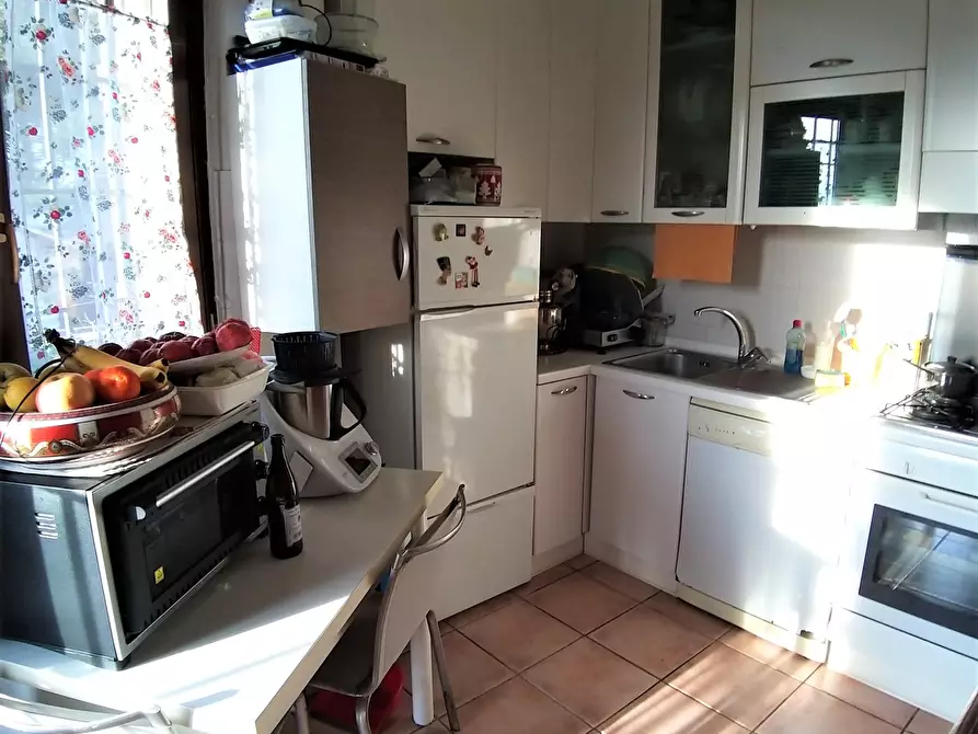 Immagine 17 di Porzione di casa in vendita  in Via dei Fiori a Passignano Sul Trasimeno