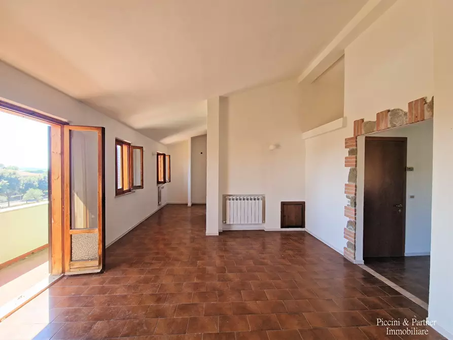 Immagine 24 di Pentalocale in vendita  in Via della Martinella 9A a Passignano Sul Trasimeno