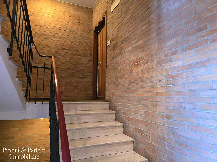 Immagine 4 di Pentalocale in vendita  in Via Beatrice 38 a Perugia