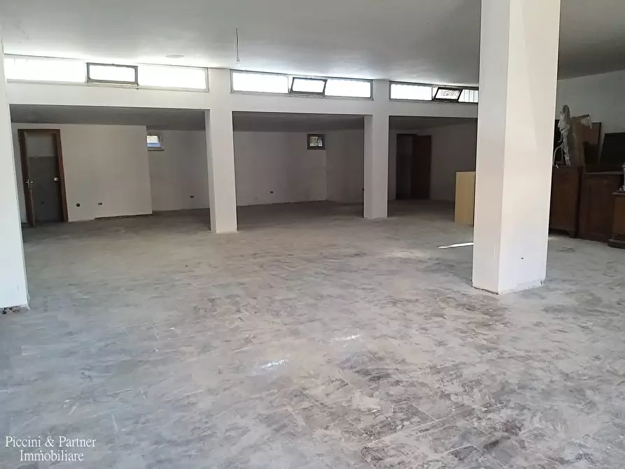 Immagine 3 di Locale commerciale in vendita  in Via delle Ghiande 124 a Perugia