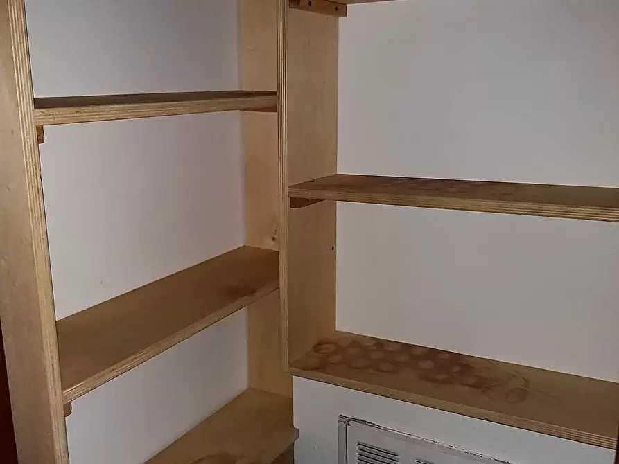 Immagine 15 di Bilocale in vendita  in Via Di Vittorio a Castiglione Del Lago