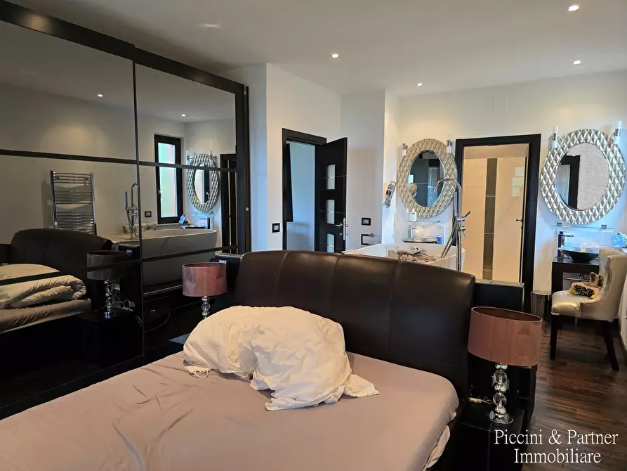 Immagine 48 di Villa in vendita  in Via Marzabotto 11 a Magione