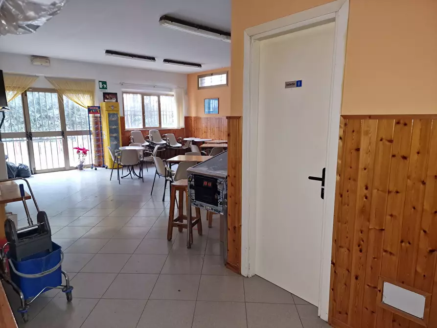 Immagine 10 di Bar / Ristorante in vendita  in Via Nazionale 37 a Castiglione Del Lago