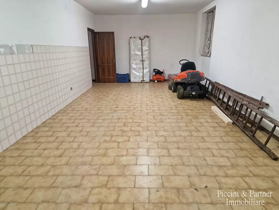 Immagine 54 di Casa bifamiliare in vendita  in Viale Ranchi 2 a Umbertide