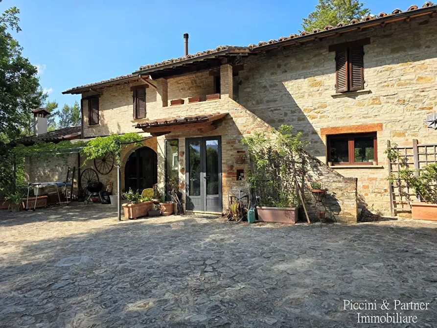 Immagine 5 di Rustico / casale in vendita  in Strada Ponte Resina - Monte Acutello 1 a Perugia