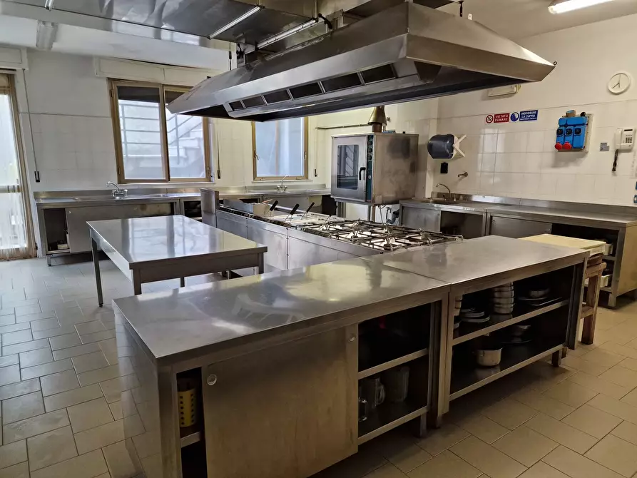 Immagine 30 di Albergo/B&B/Residence in vendita  in Via Po a Chianciano Terme