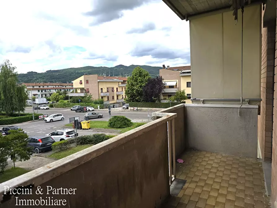 Immagine 7 di Pentalocale in vendita  in Viale Sempione a Città Di Castello