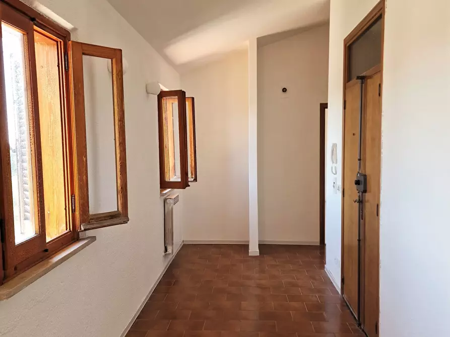 Immagine 25 di Pentalocale in vendita  in Via della Martinella 9A a Passignano Sul Trasimeno