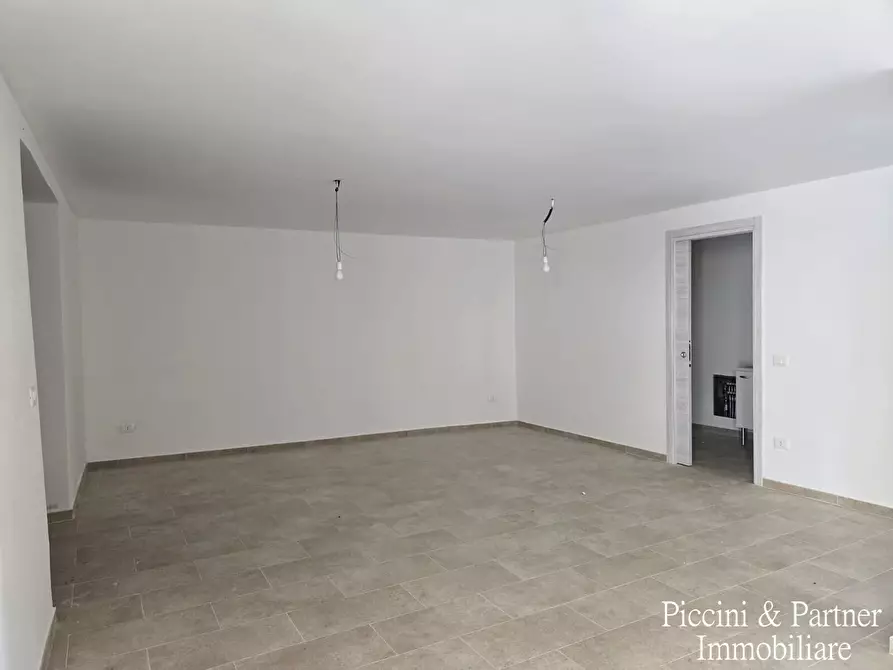 Immagine 47 di Rustico / casale in vendita  a Assisi