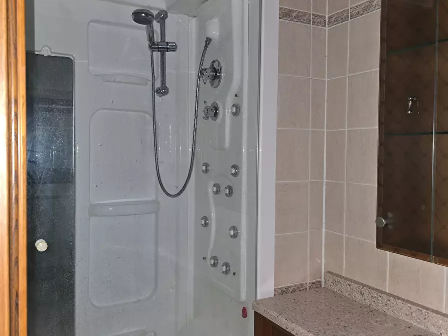 Immagine 50 di Baita in vendita  in Via dei Cespugli 10 a Passignano Sul Trasimeno