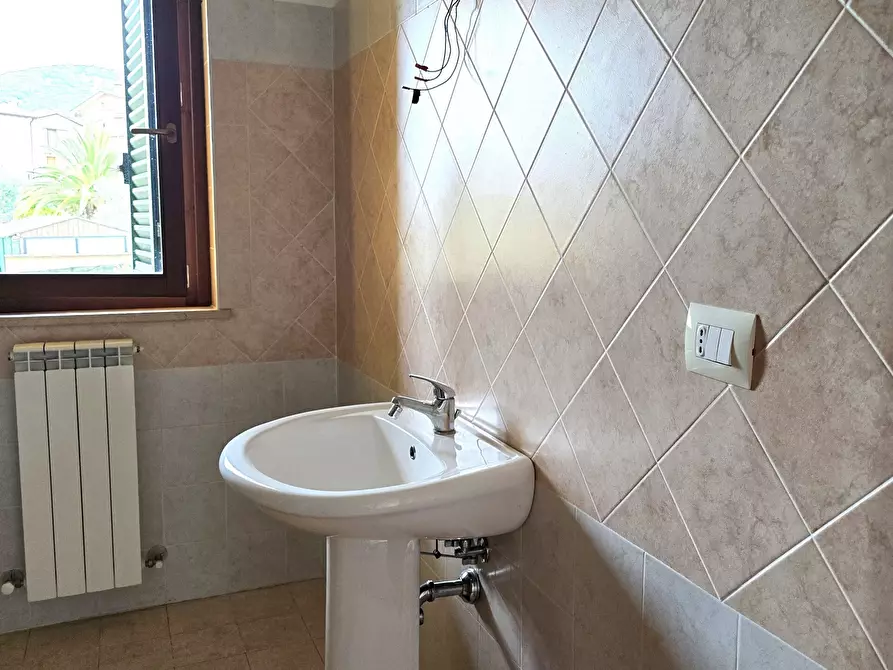 Immagine 30 di Quadrilocale in vendita  in Via Elio Vittorini 11 a Corciano