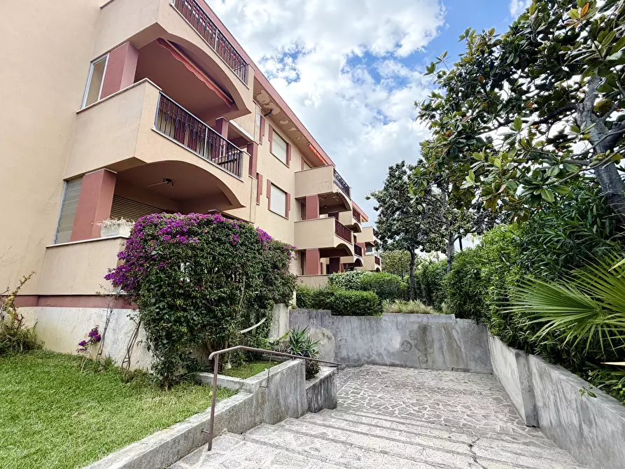 Immagine 4 di Quadrilocale in vendita  in Via Villebone 39 a Diano Marina