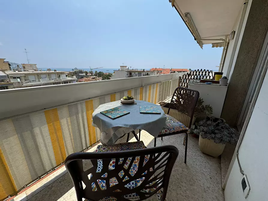 Immagine 4 di Pentalocale in vendita  in Strada San Martino a San Remo