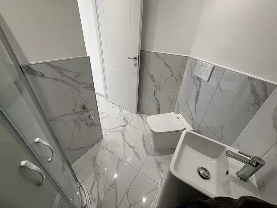 Immagine 20 di Bilocale in vendita  in Strada San Martino 86 a San Remo